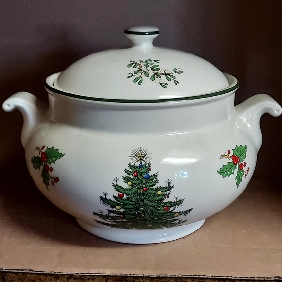 Cuthbertson Christmas Tree Soup Tureen Retired Piece. - Picture 5 of 11